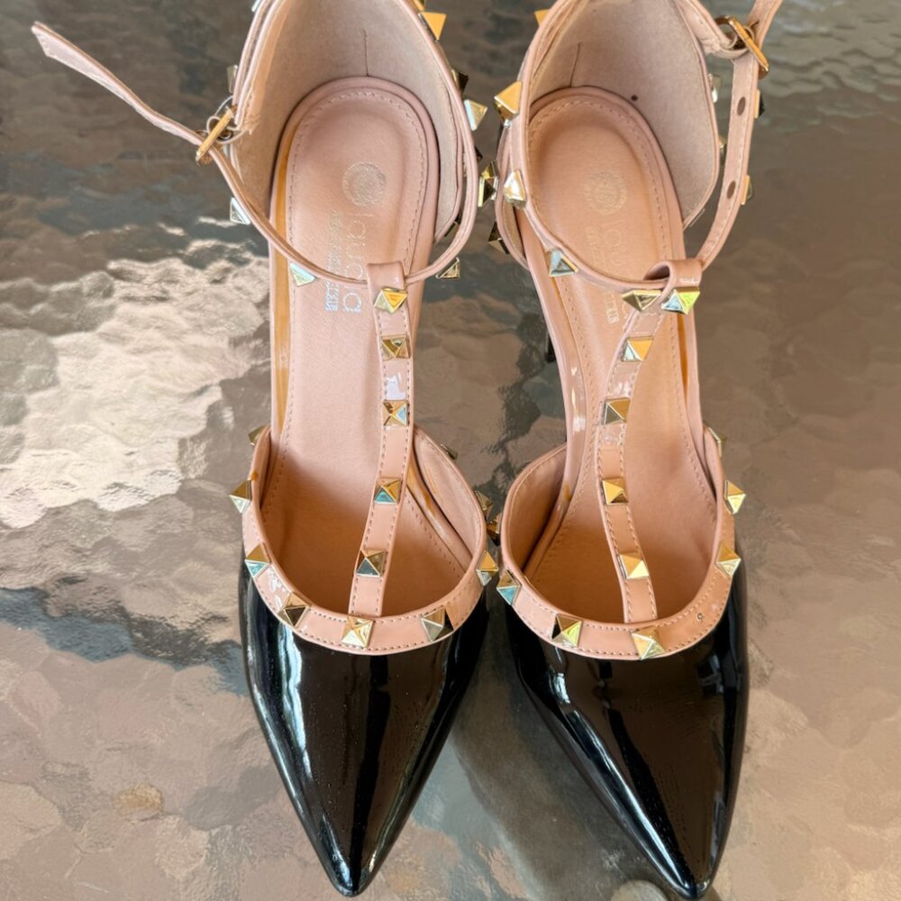 Rockstud Caged Pump (Size 7)